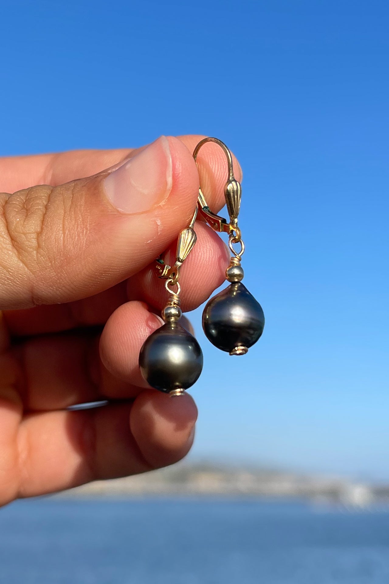 Classic Tahitian Pearl | 14K Gold Surf Earrings