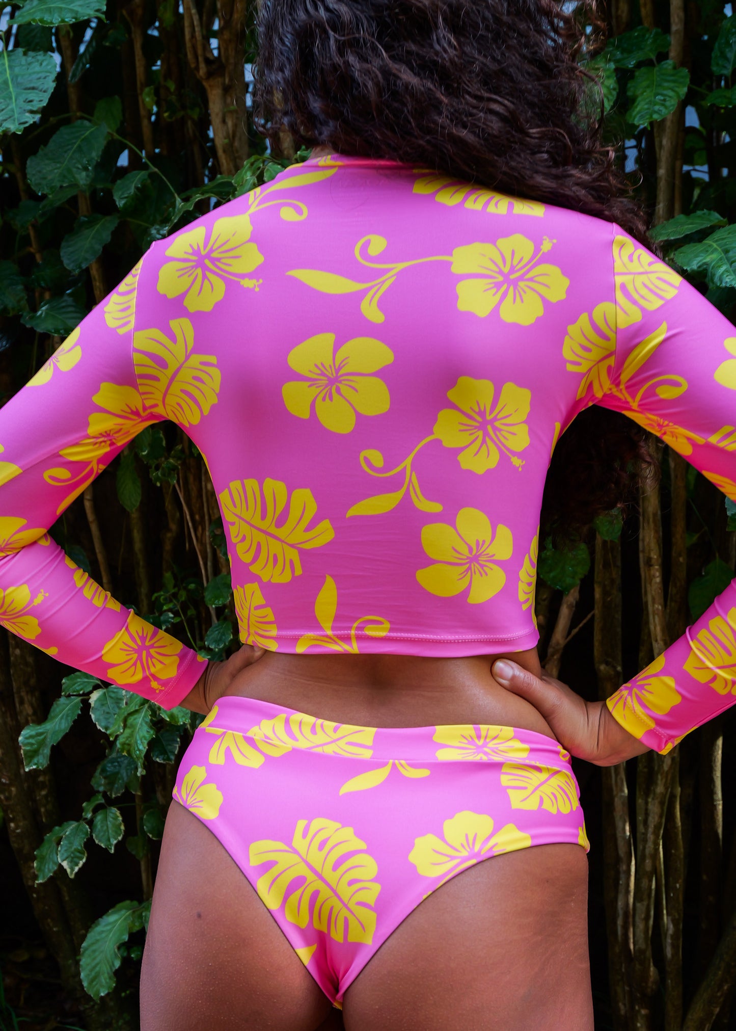 VELZY RASHGUARD TOP | Tropical Bloom
