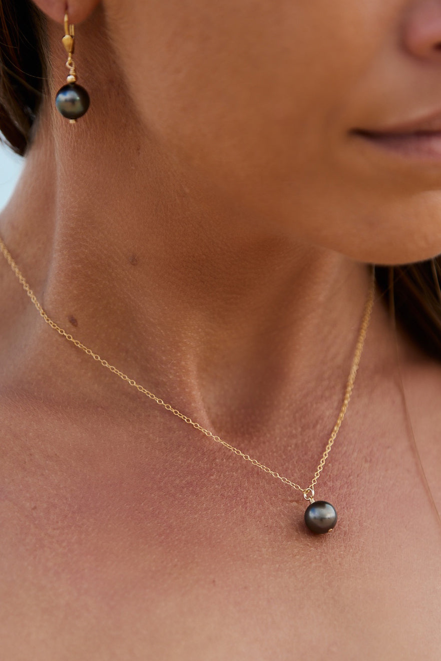 Classic Tahitian Pearl | 14K Gold Necklace